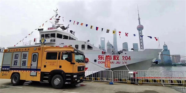 銅仁市氣防搶險車 應(yīng)急發(fā)電搶險車 應(yīng)急指揮車 電源車圖片