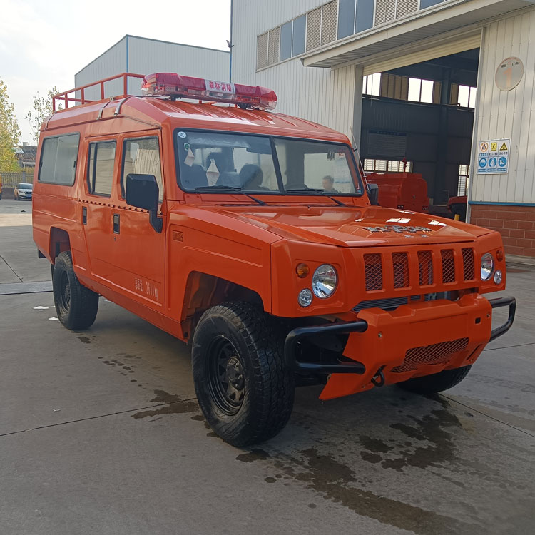 四驅(qū)小型消防器材車_廣西重慶 搶險(xiǎn)救援救火車_柴油消防救援滅火車