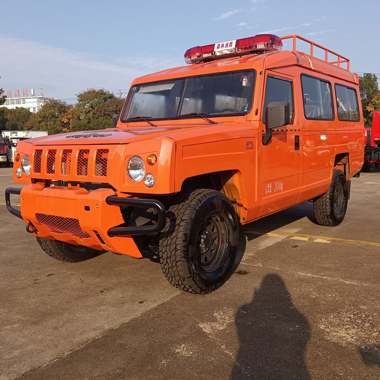 四驅(qū)器材消防社區(qū)園區(qū)滅火車_甘肅青海 3立方消防車_滅火救援灑水車