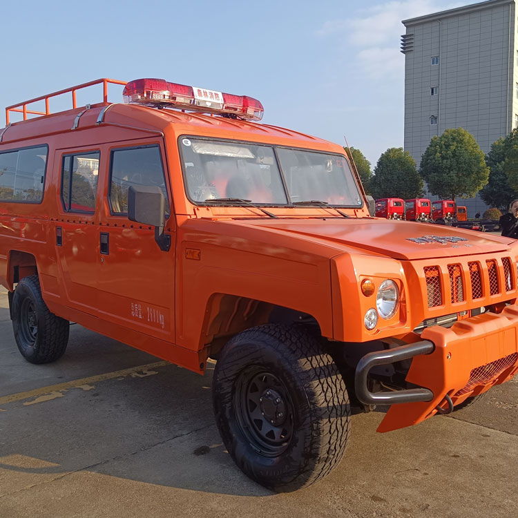 四驅器材消防雙排滅火救援巡邏車_江西河南 高壓水罐5方消防車_國六水罐消防救援車