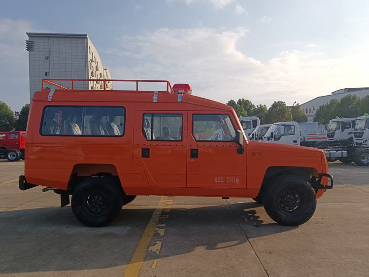 雙排座運兵車_森林防火指揮車10-15人 北汽巡邏消防運兵車_四驅越野指揮車 