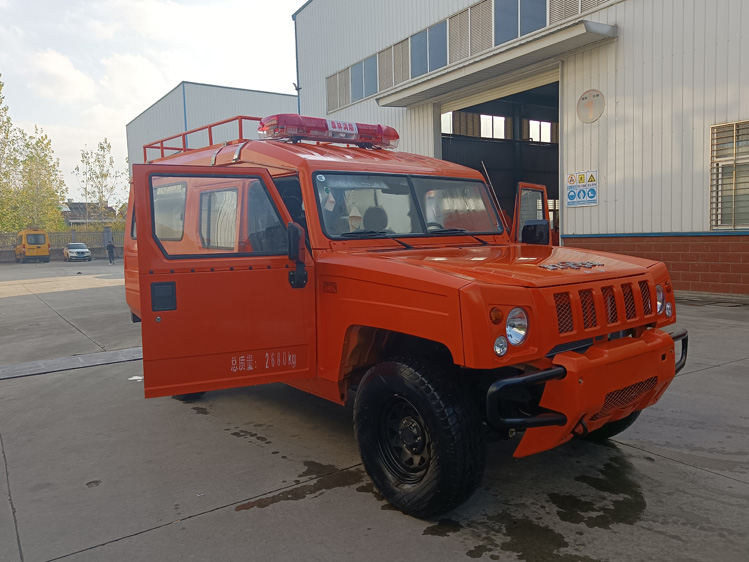 林區(qū)消防運兵車_山地消防供水車10-15人 北汽四驅(qū)運兵車_國六8人座運兵車 