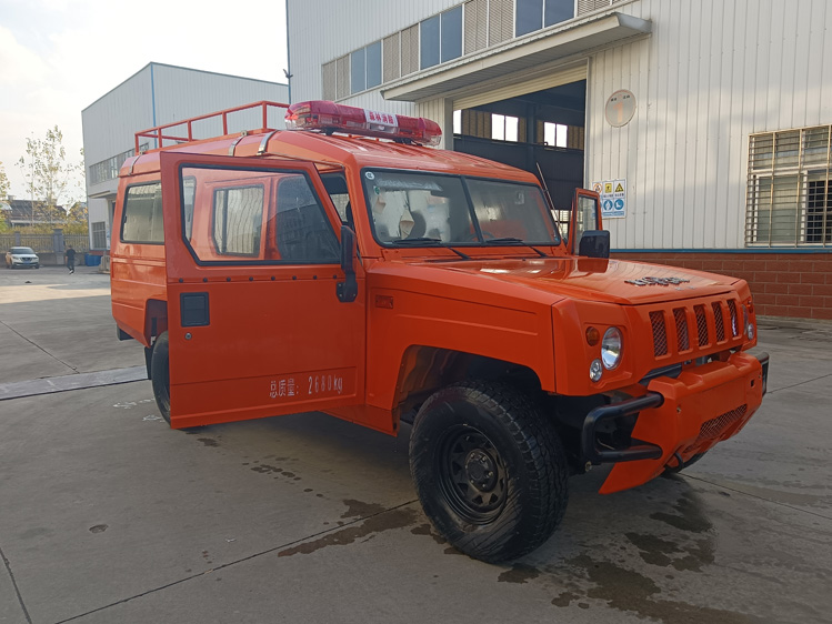 雙排座運(yùn)兵車_森林防火指揮車10-15人 東風(fēng)客車17人座越野消防兵車廠家直營