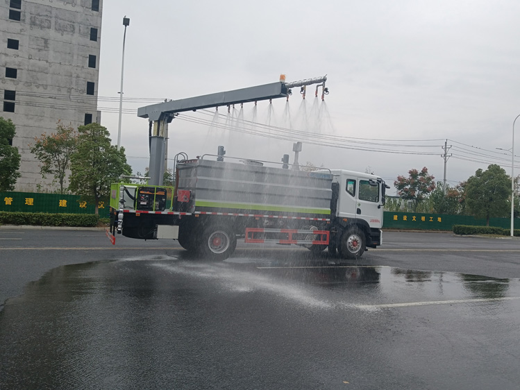 鐵路抑塵車價格_5/12噸煤礦火車皮霧炮噴霧車 山西忻州消毒防疫灑水車_15噸運煤抑塵劑固化劑噴灑報價實惠