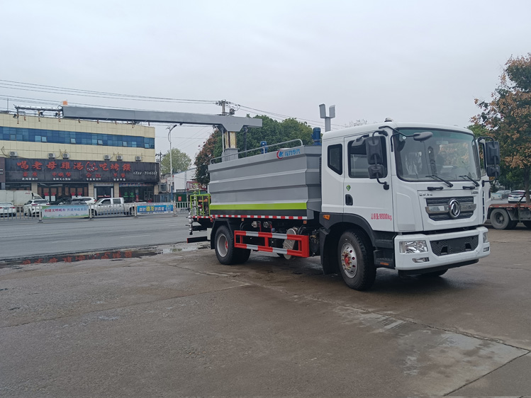 12噸抑塵劑噴灑車_鐵路煤炭抑塵劑噴灑車多功能固化劑噴灑車_12方抑塵灑水車廠家直供_噴霧降塵車_15噸煤炭運(yùn)輸抑塵車