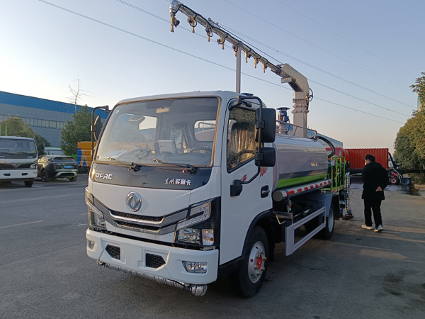 12方東風(fēng)天錦鐵路抑塵車_鐵路降塵噴灑車國(guó)六12噸鐵路抑塵車_煤礦霧炮噴霧車廠家價(jià)格_15噸運(yùn)煤固化封層車