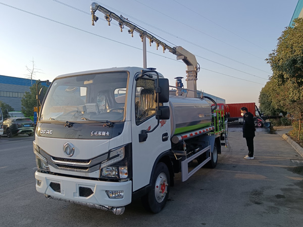 東風(fēng)多利卡12噸鐵路抑塵車_多功能抑塵車煤礦火車皮霧炮噴霧車_15噸固化劑噴灑車價(jià)格優(yōu)_鐵道煤炭抑塵劑噴灑車_煤礦霧炮噴霧車